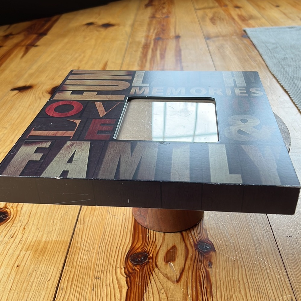 ❌ DONATED ❌ Love Fun Laugh Memories Joy and Family Frame  💚 3 for $12 💚 - Picture 11 of 16